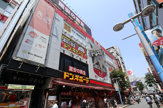 アーバンフォート横浜 ショッピング施設
