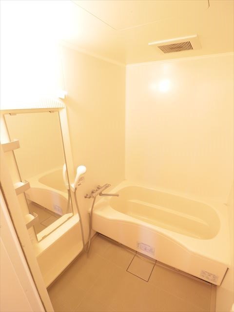 メゾン・ド・ラパン 風呂画像