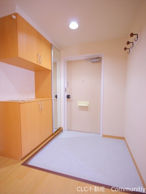 サンサシオン 玄関