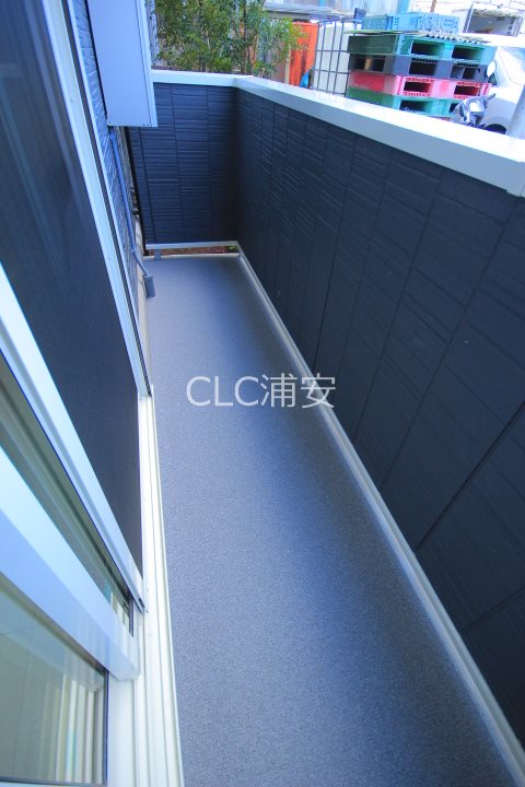 ディーグラシューズ ベランダ