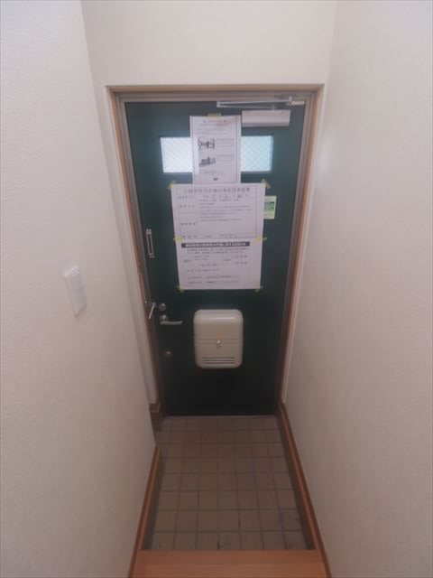 プティ　セナ 玄関