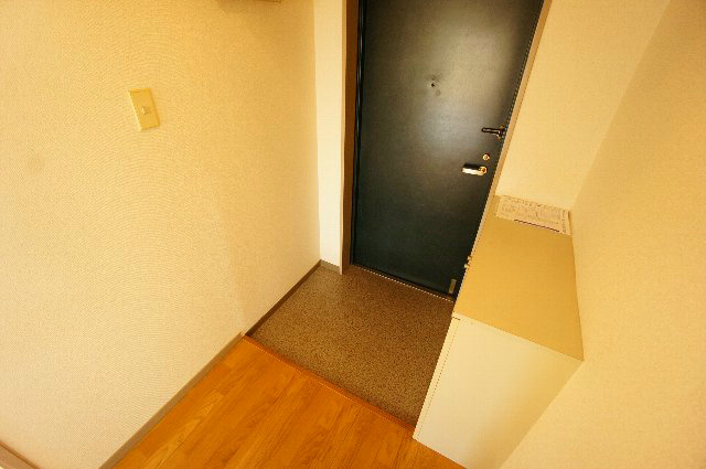 サンビーム行徳 玄関