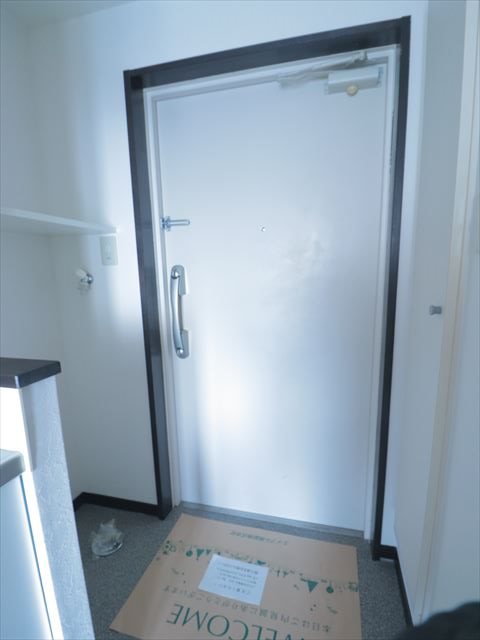 アクア入船 玄関