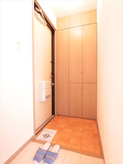 千葉県船橋市前貝塚町 玄関
