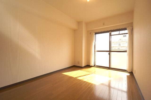 ウェルス幸 ベッドルーム