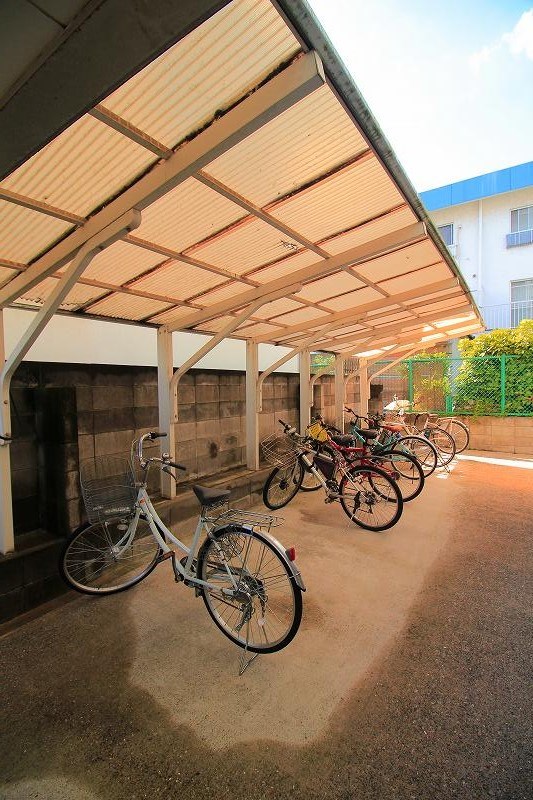 モア３ その他6