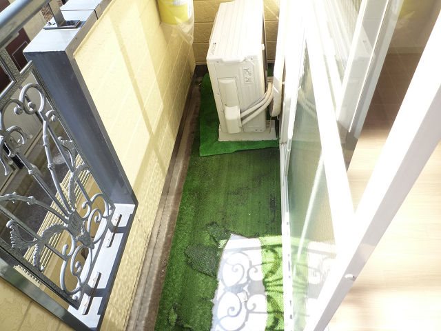 フラリッシュ鶴見 ベランダ