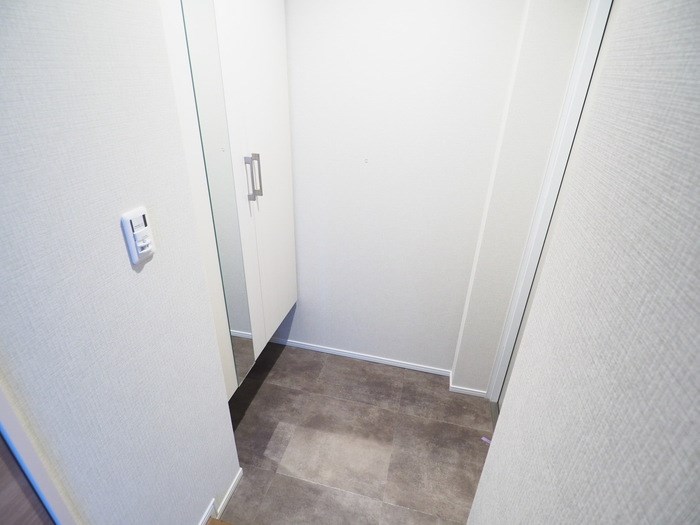 ベイサイドヒルズ関内 玄関