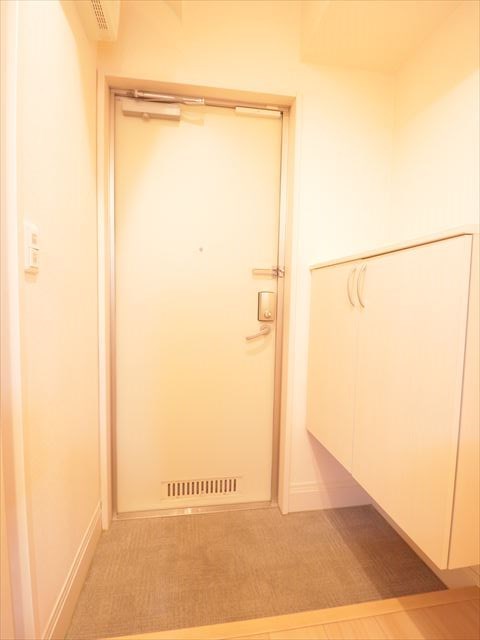 オデッサ浦安 玄関