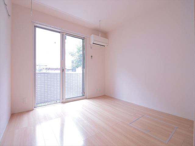 オデッサ浦安 ベッドルーム