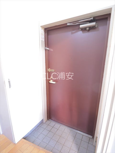 メゾン町山 玄関