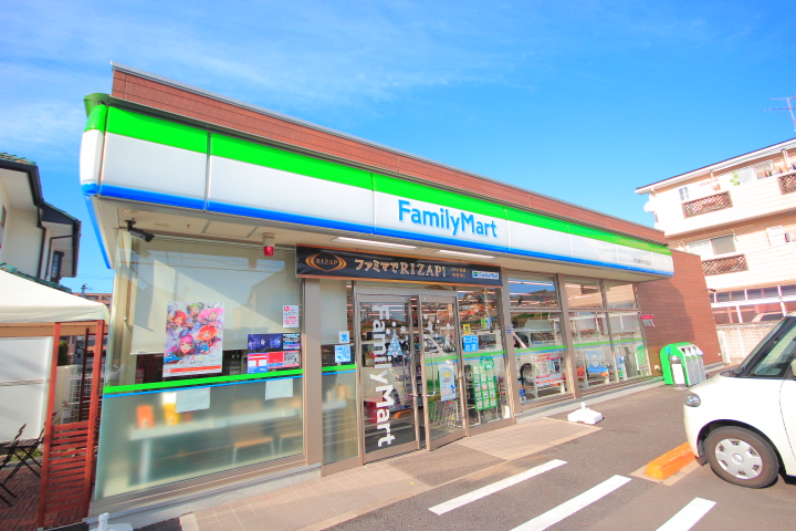 リブリ・グランハイムⅡ コンビニ