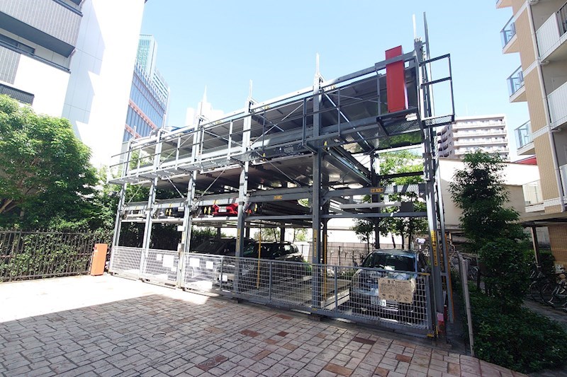 ロイヤルパークス武蔵小杉 駐車場