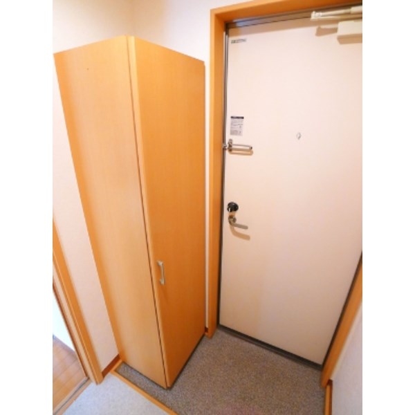 プラムハイツ 玄関