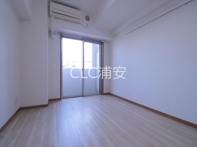 アジリア浦安 リビング