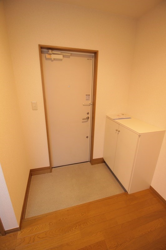 ヴィタ　ノーヴァ 玄関