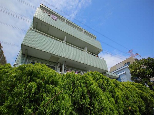 サンブライト１８ 外観