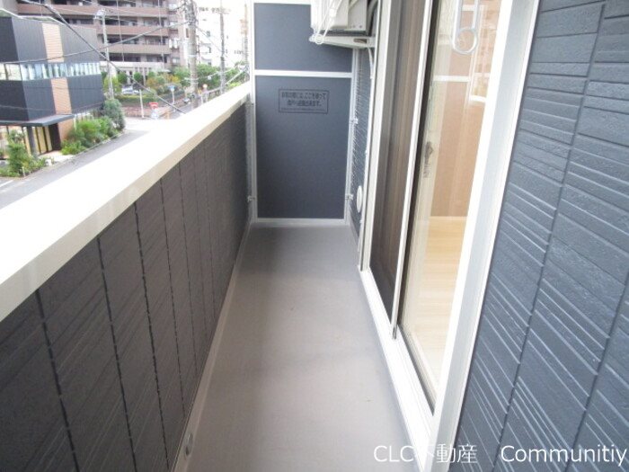 ディーグラシューズ ベランダ