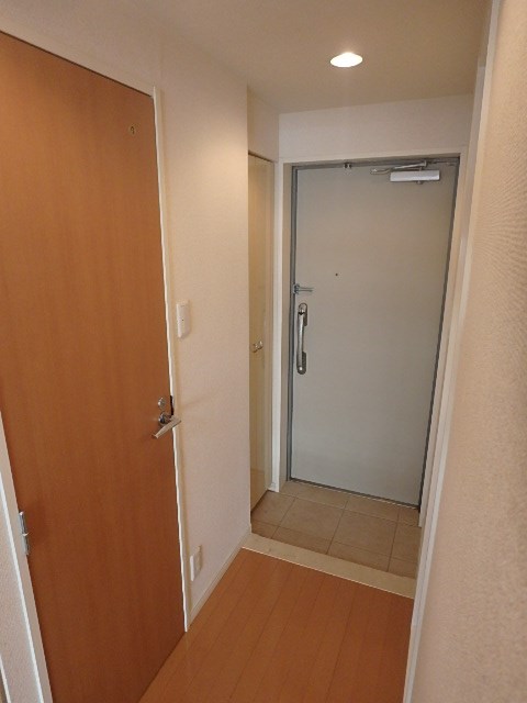 レジディア横濱関内 玄関