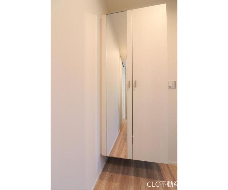 市川市香取1丁目戸建貸家 玄関