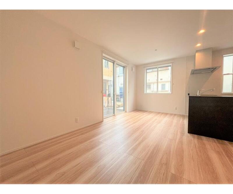 市川市香取1丁目戸建貸家 リビング