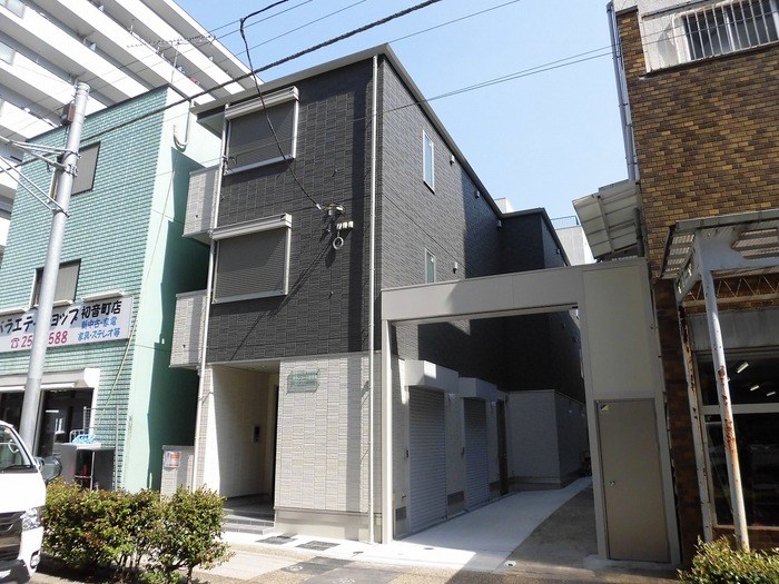 タウンコート初音町 302号室 外観