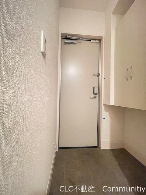 ファミールA 玄関