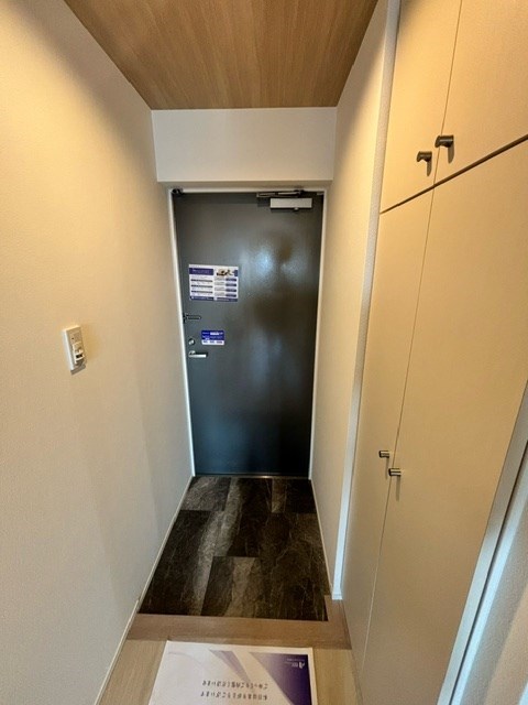 レジディア蒲田 玄関