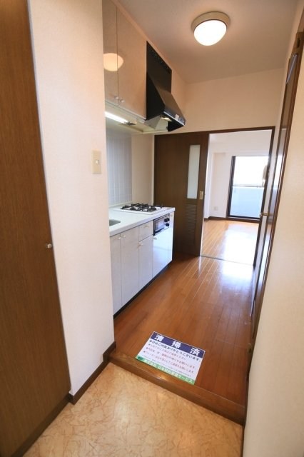 ベスト伊勢佐木町 玄関