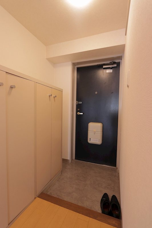 千葉県市川市相之川２丁目 玄関
