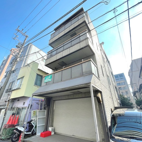 ルーツ 201号室 外観