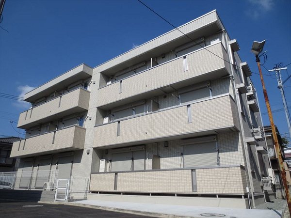 ファミール 外観