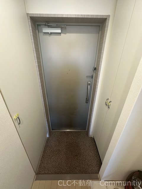 レジディア浦安 玄関