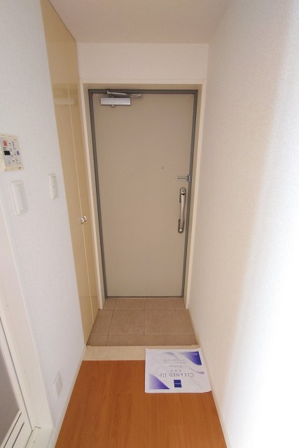 レジディア横濱関内 玄関