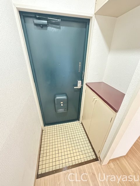 メゾンラフォーレ 玄関