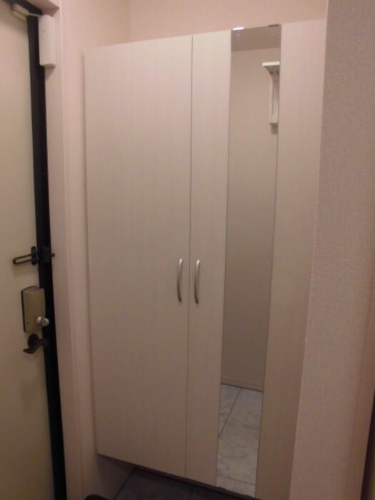 プレジール 玄関