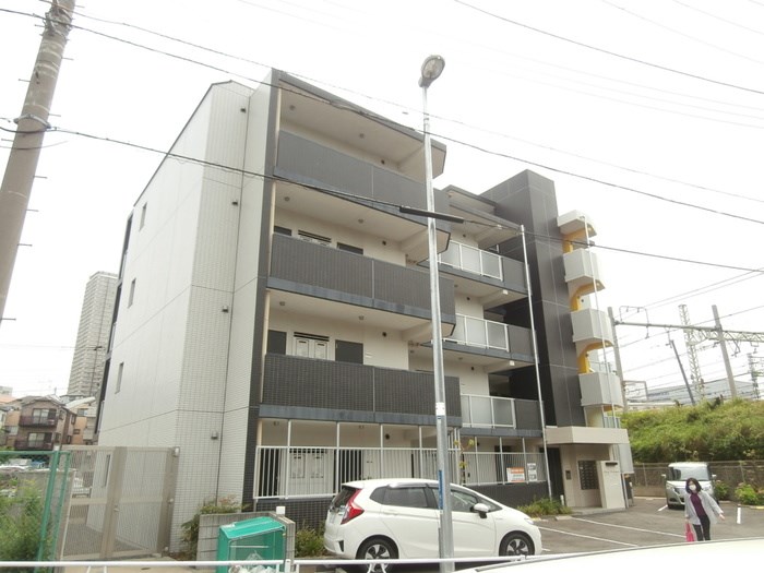 ミラージュ新子安 107号室 外観