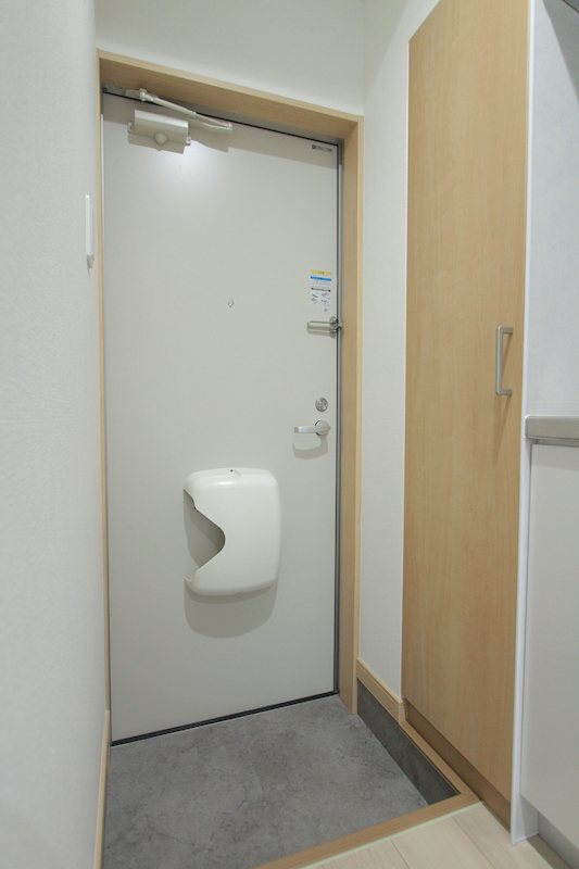 千葉県市川市高谷２丁目 玄関