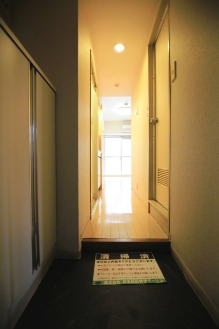 日興パレス伊勢佐木町北パートⅢ 玄関