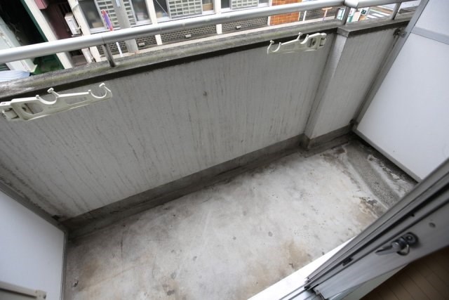 日興パレス伊勢佐木町北パートⅢ ベランダ
