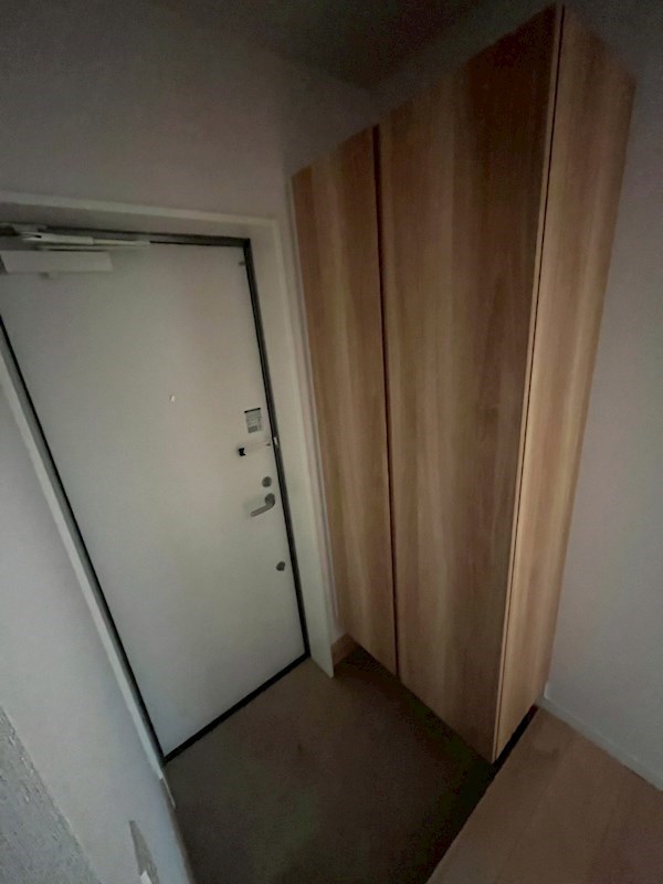 雫邸 玄関
