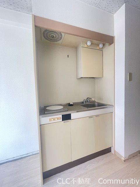 ユーステム浦安 キッチン