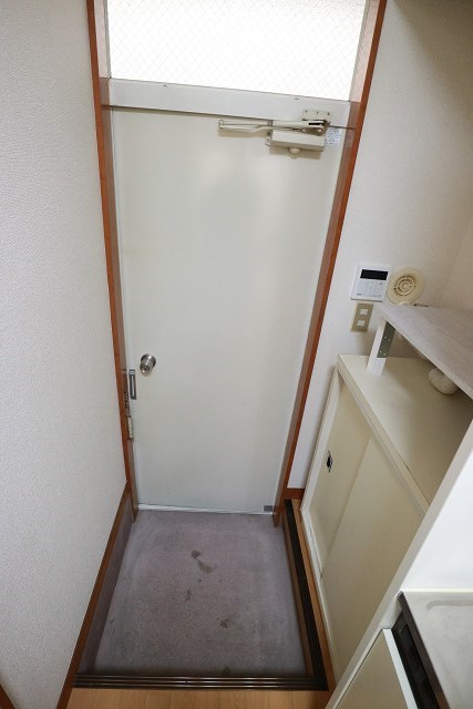 サニーウィング 玄関