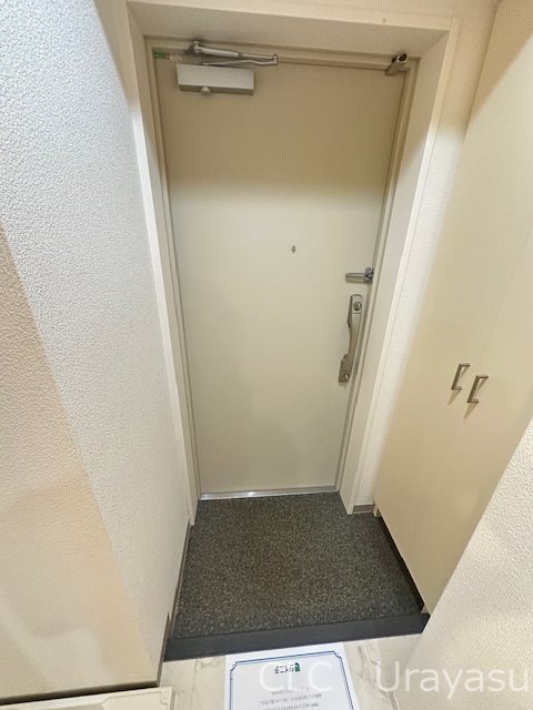 舞浜弐番館 玄関