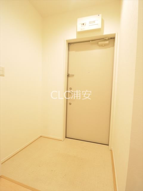 R-FIVE 玄関