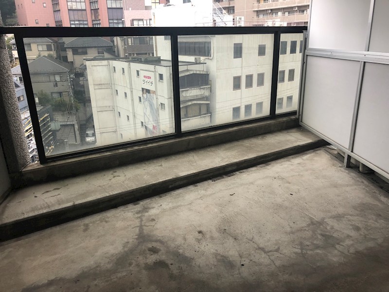 IWASAKI　BLDG ベランダ