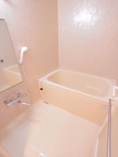 アウラ１０ 風呂画像