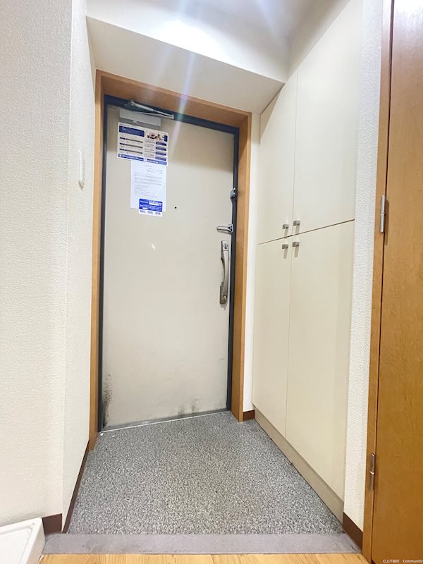 レジディア行徳 玄関