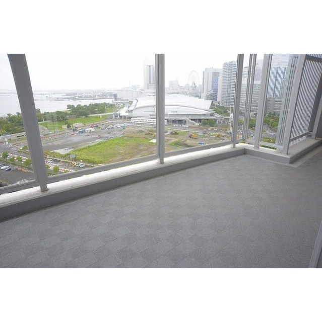BLUE HARBOR TOWER みなとみらい ベランダ