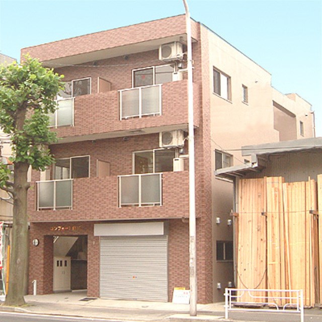 コンフォート白楽 201号室 外観